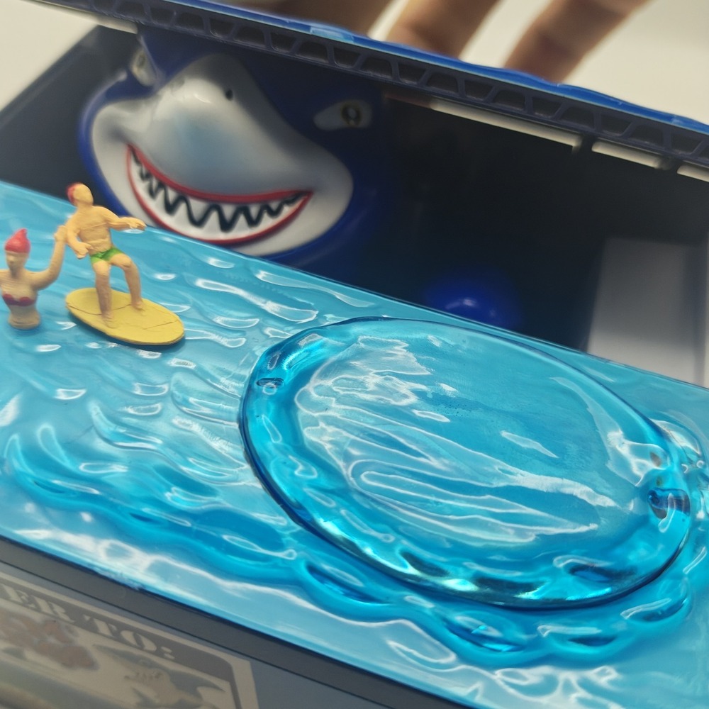 Motorized Animatronic Shark Bank Coin Grabber Working Needs Batteries C5 - Picture 7 of 7